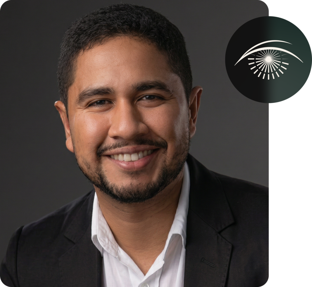 Dr. Héron Máximo, oftalmologista especialista em cirurgia plástica ocular formado pela USP — São Paulo